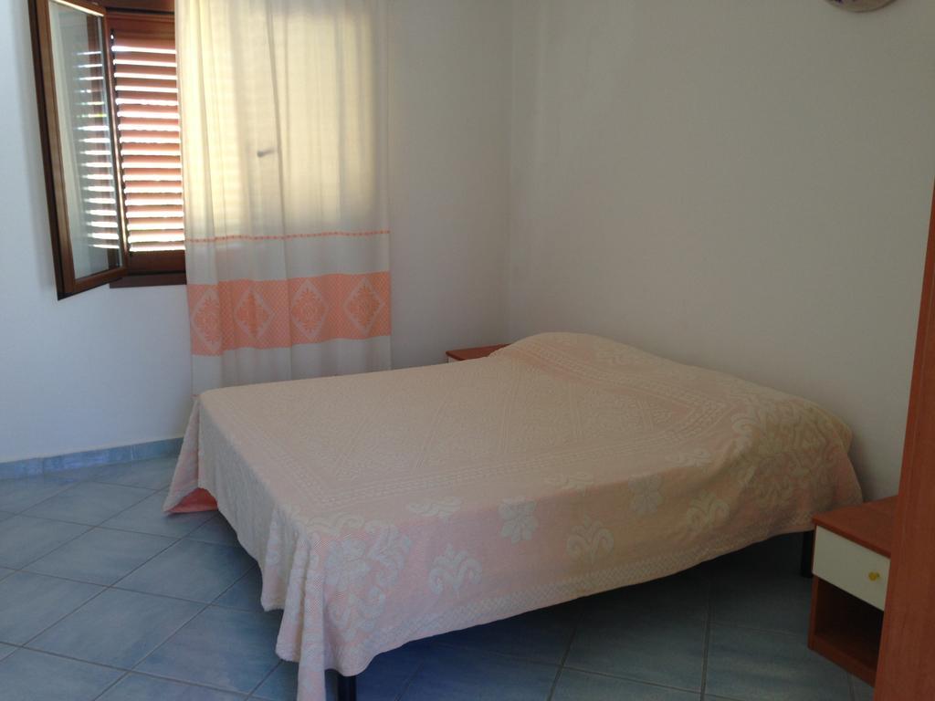 Case Vacanza Rosa Porto San Paolo  Bilik gambar